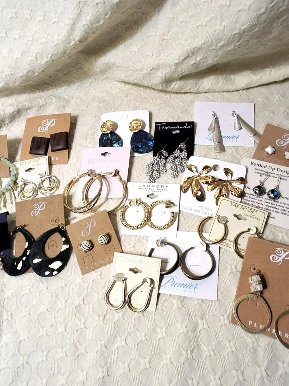Lot of 18 Pairs New Earrings Still on Display Cards